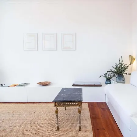 דירה 2 Bedroom With Fast Internet ליסבון