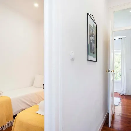 Central Apartment 2 Bedroom With Fast Internet Διαμέρισμα