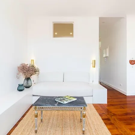 Central Apartment 2 Bedroom With Fast Internet * Lisbon