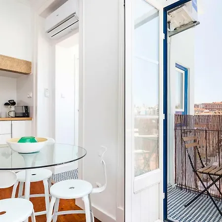 Apartment With Great Views And Aircon Lisbon