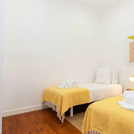 Central Apartment 2 Bedroom With Fast Internet