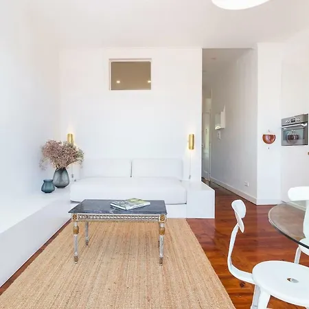With Great Views And Aircon Apartmán *
