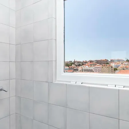 With Great Views And Aircon Apartment