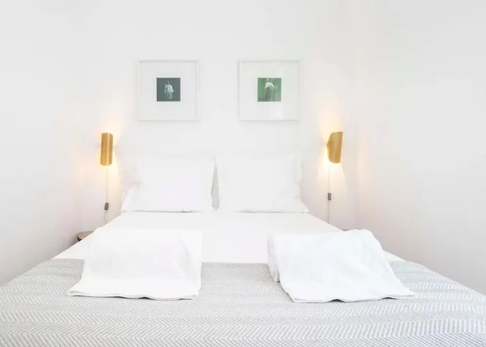 Central Apartment 2 Bedroom With Fast Internet * Lisboa