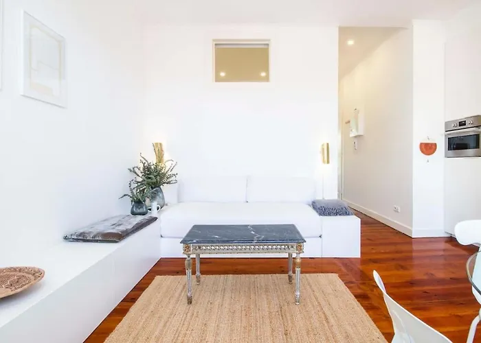 Central Apartment 2 Bedroom With Fast Internet Apartmán Lisboa