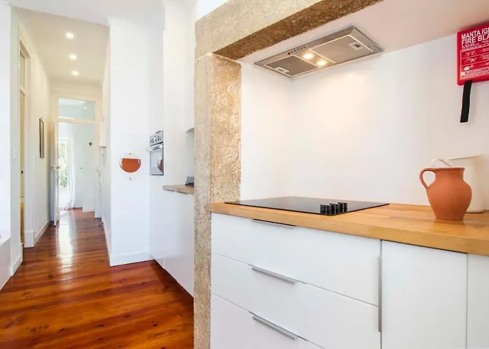 Central Apartment 2 Bedroom With Fast Internet * Lisboa